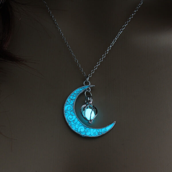 Collier lumineux avec pendentif – Chaîne plaquée argent