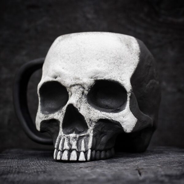 Mug tête de mort en métal - Image 8