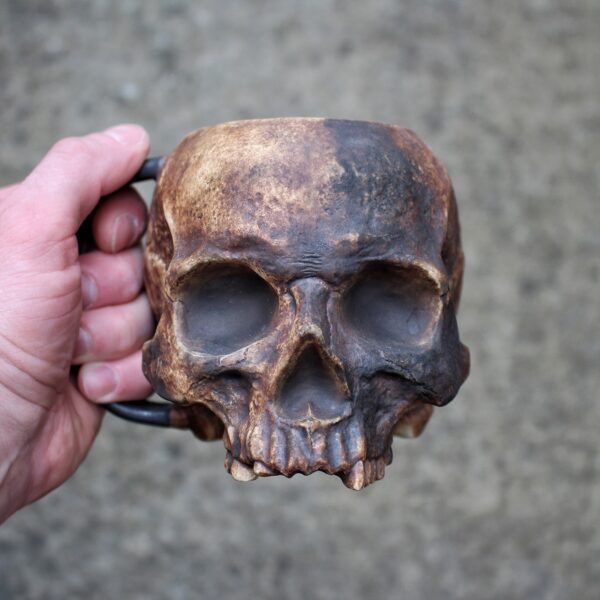 Mug tête de mort en métal - Image 2