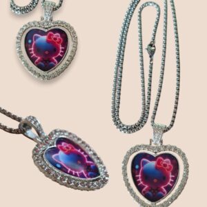 Collier pendentif Hello Kitty Strass
